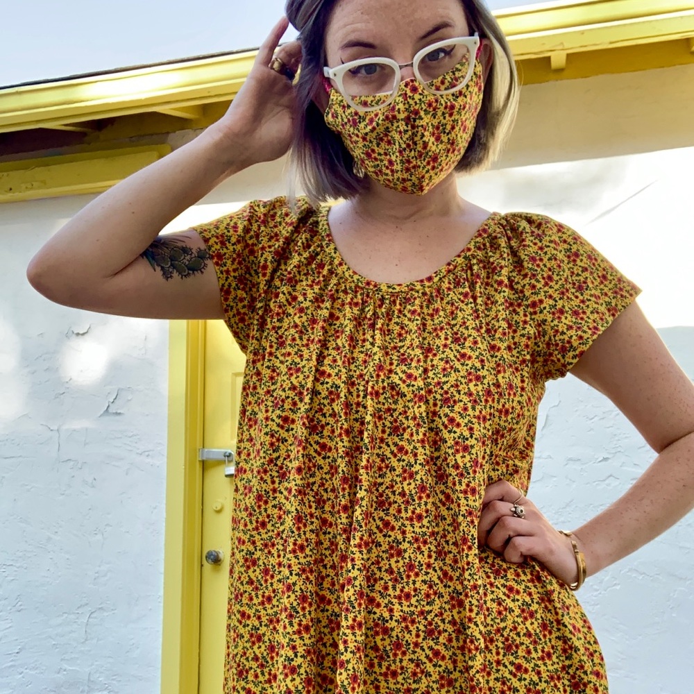 VTG 1970s Ditsy Floral Mini Dress with Face Mask - Picture 3 of 11